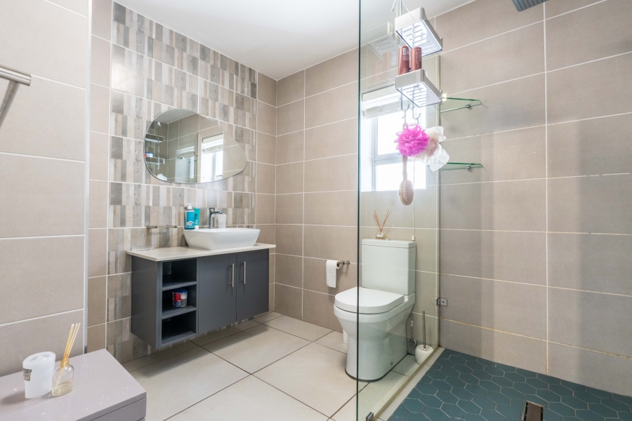 2 Bedroom Property for Sale in Hartenbos Central Western Cape
